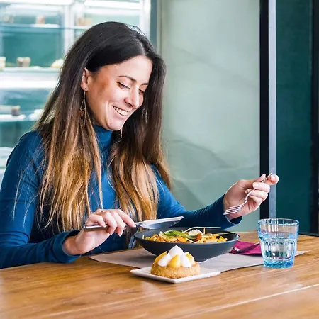 Ibis Budget Bordeaux Aeroport Hotel 2*