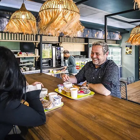 Ibis Budget Bordeaux Aeroport 2*