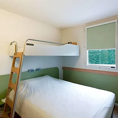Ibis Budget Bordeaux Aeroport Otel 2*