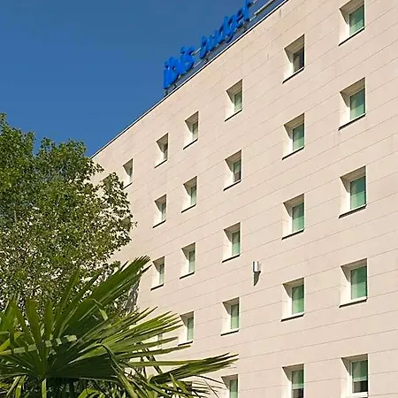 Ibis Budget Bordeaux Aeroport 호텔 2*