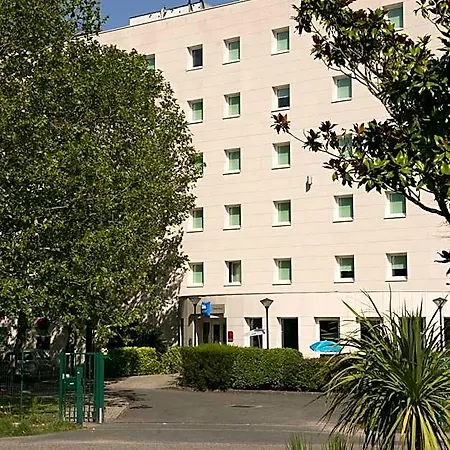 Ibis Budget Bordeaux Aeroport 호텔